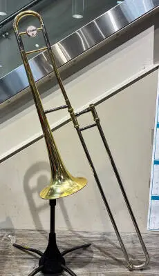 Yamaha Band - Semi-Open Wrap Bass Trombone with F Attachment - Gold Brass Lacquer